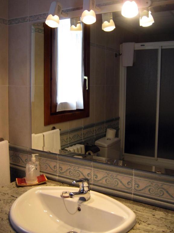 Penzion Casa La Abadia Cerler Pokoj fotografie